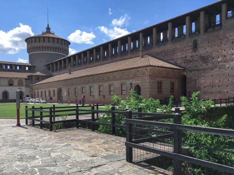 Das mittelalterliche Schloss in Mailand ist einen Besuch wert