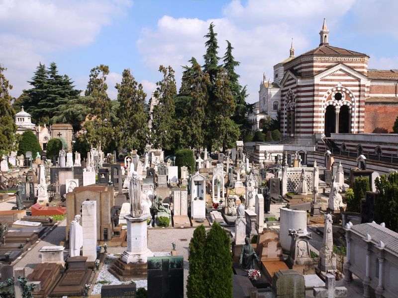 Großer Friedhof in Mailand