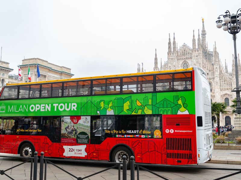 Stadtrundfahrt in Mailand mit dem Hop on Hop off Bus