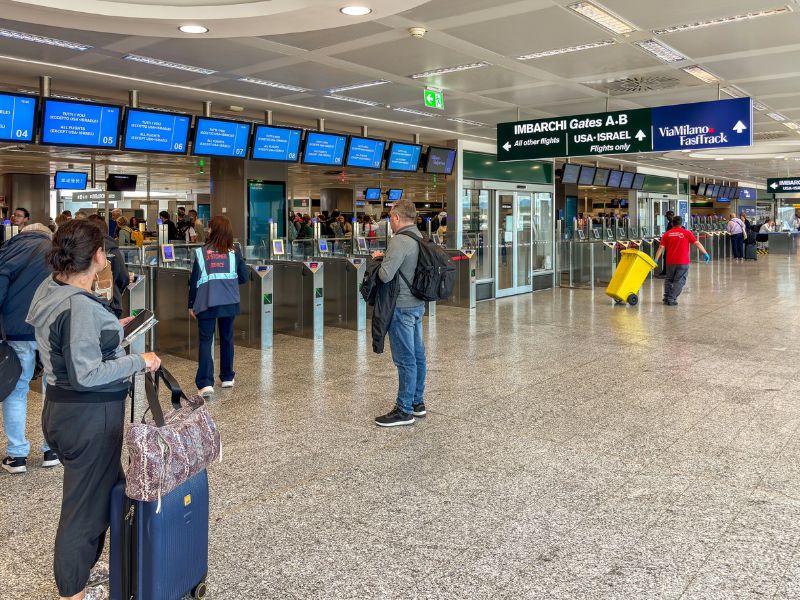 Passagiere am Airport Mailand