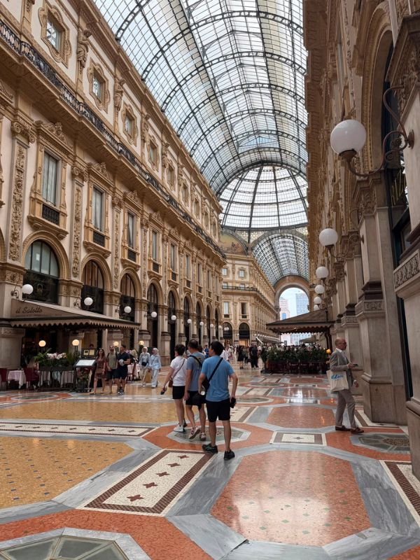 Schönes Einkaufszentrum Galleria Vitoria Emanuelle ii Galleria Vitoria Emanuelle II von innen